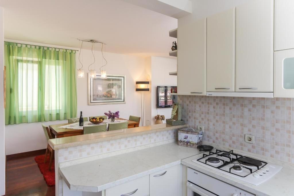 Apartment Alma ดูบรอฟนิก ภายนอก รูปภาพ